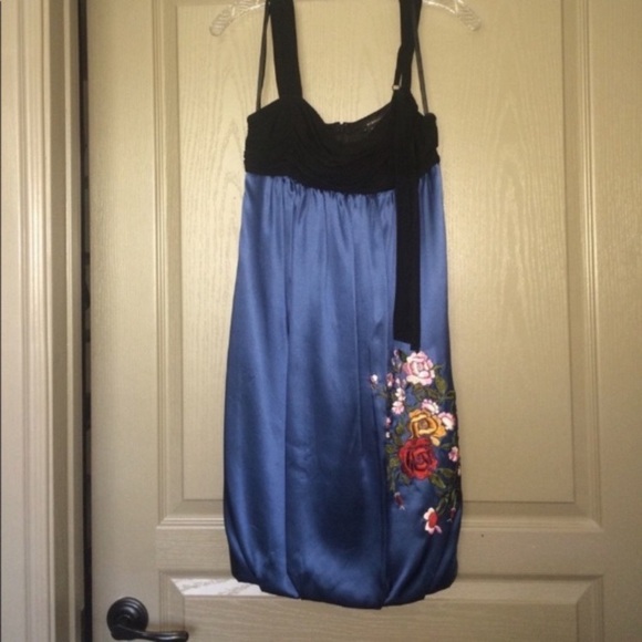 NWOT BCBG Embroidered Silk Dress - Picture 4 of 6